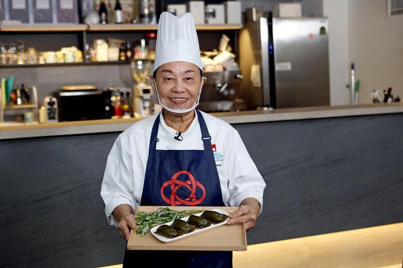 attend-tion Chef Pang Nyuk Yoon