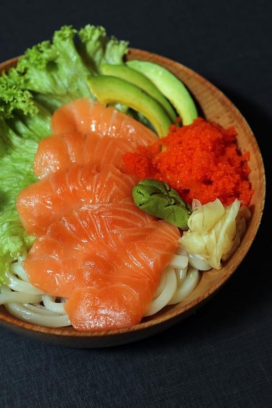 三文鱼料理专卖店Salmon Samurai的三文鱼饭。（林泽锐摄影）