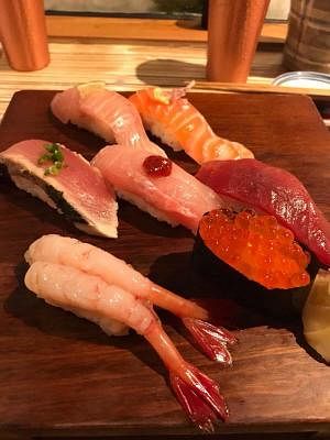 20171206_sushi_Small.jpg