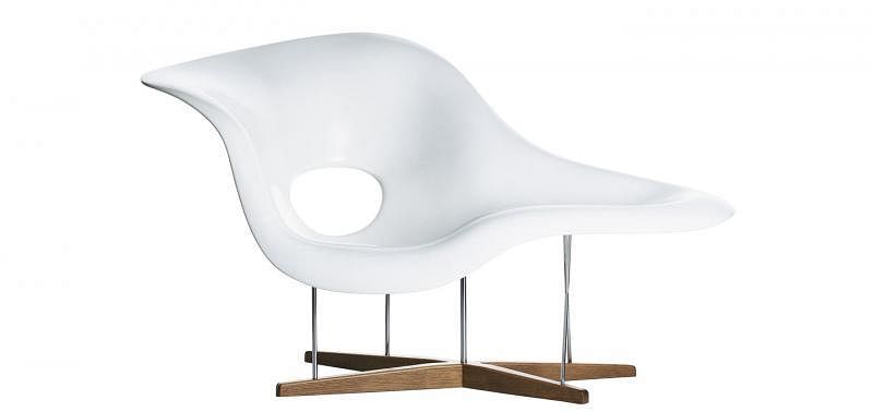 这La Chaise躺椅全球代理权由Vitra掌握。