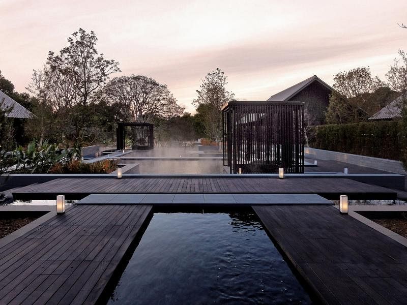 位于日本中部三重县伊势志摩国家公园内的安缦伊沐（Amannemu），获2017年度新加坡建筑学会建筑设计大奖。（Bernard Lee摄）
