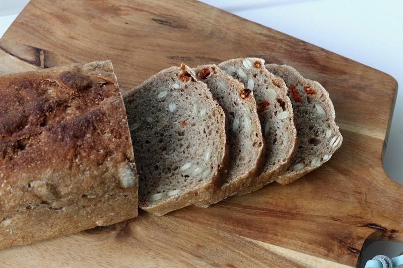 黑麦面包是较实的面包，多放一两天，味道更好。