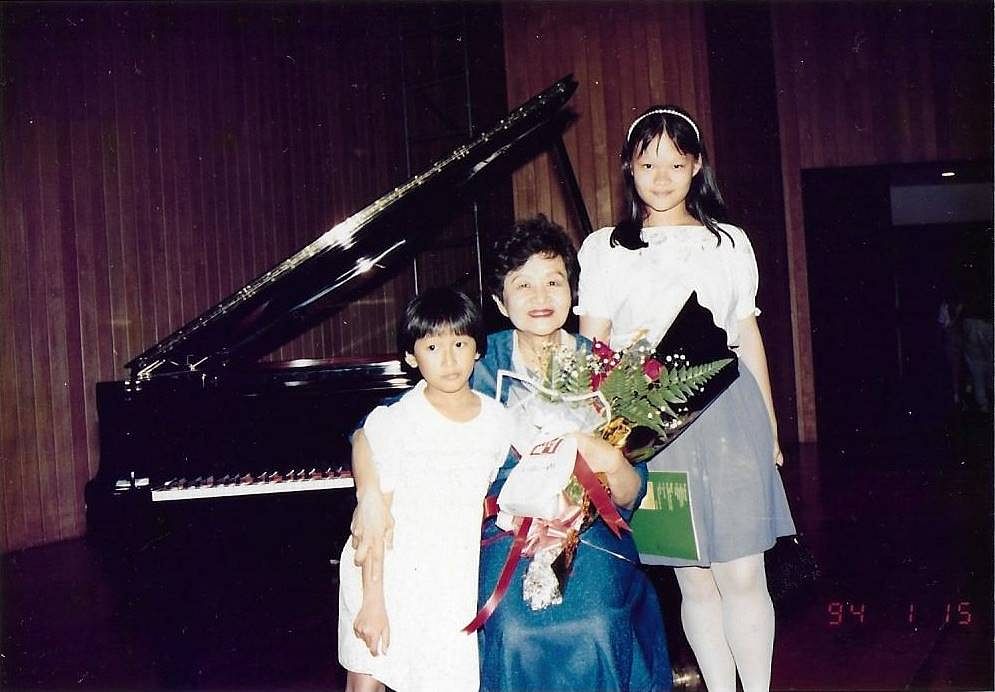 钢琴家巫漪丽年轻照片图片