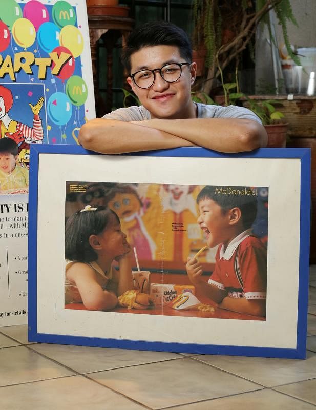 杨子扬5岁时被在广告公司任职的父亲拉去做麦当劳平面广告的模特儿。