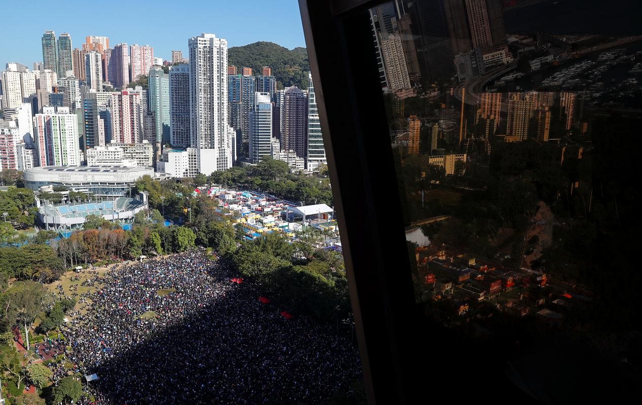 20191208_hk_protest2-reut_Large.jpg