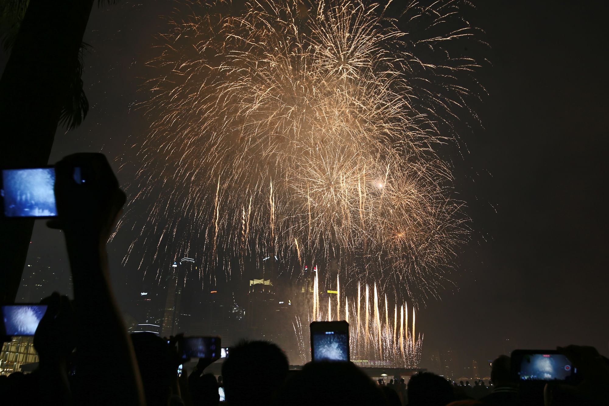 20200101_news_fireworks9_Large.jpg