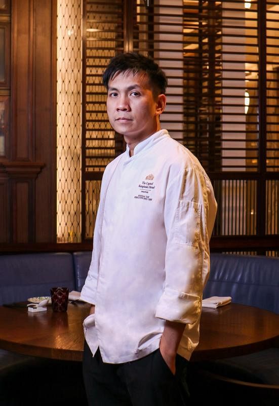 郑吉辉去年5月加入新加坡首都凯宾斯基酒店，事业跑道从餐馆总厨转为酒店总厨，接受新挑战和继续冲刺。（酒店提供）