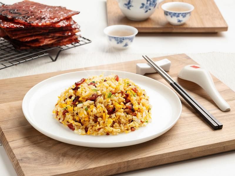 鼎泰丰5月限定推出的黄金肉干炒饭。