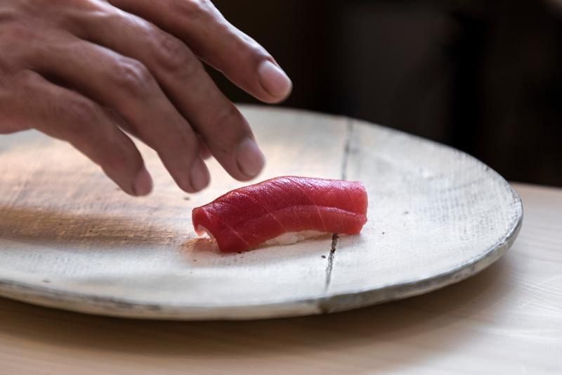 寿司就是海鲜与醋饭的自由搭配，款式数不胜数。