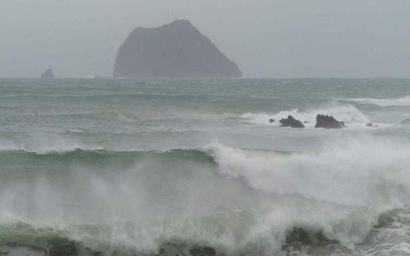 台风“轩岚诺”逼近 韩国济州全域发布警报