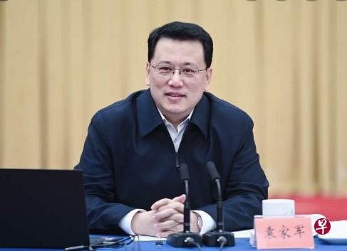 今年60岁的袁家军连任中共浙江省委书记。（互联网）
