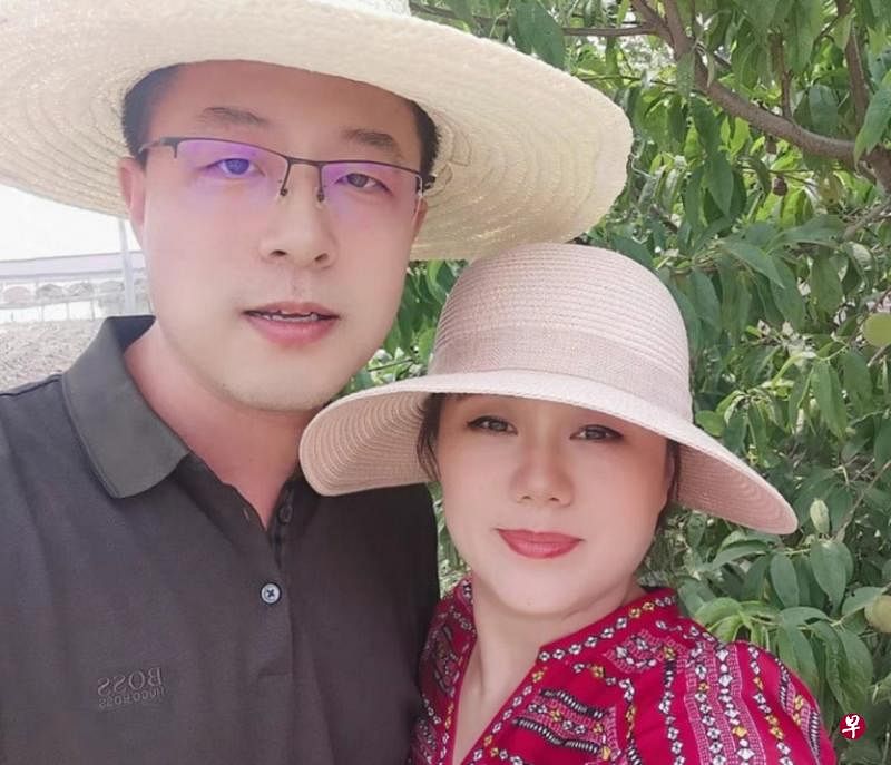 赵立坚妻子（右）9月27日在微博账号“大聪和臭丫头”中，分享她和丈夫的日常生活。（微博）