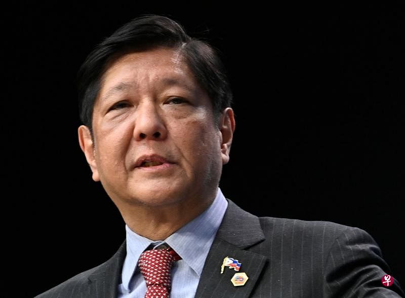菲律宾总统小马可斯星期一（1月23日）公布，他向中国提议，将菲中两国的南中国海问题对话层级，从副部级上升至部长级。（法新社）