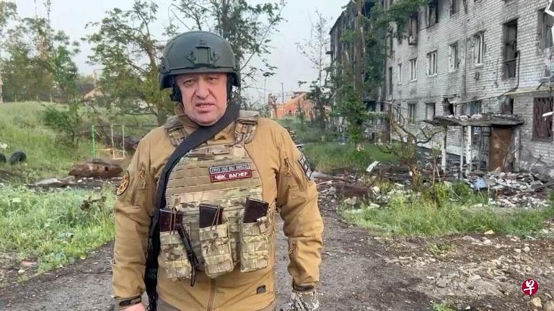 俄罗斯雇佣兵组织瓦格纳首脑普里戈任说，部队已开始从乌东巴赫穆特撤离，并逐步与俄罗斯军队交接。（路透社）