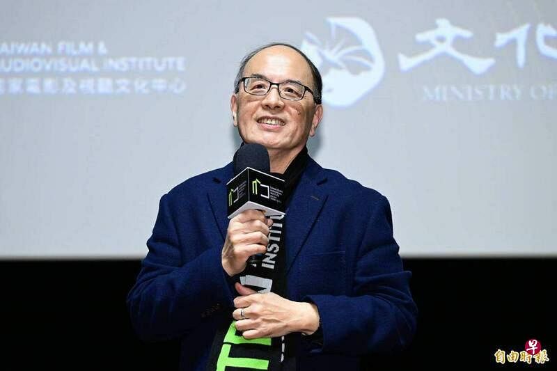 台湾的国家电影及视听文化中心董事长蓝祖蔚星期四委托律师发声明否认性骚扰指控。（自由时报）
