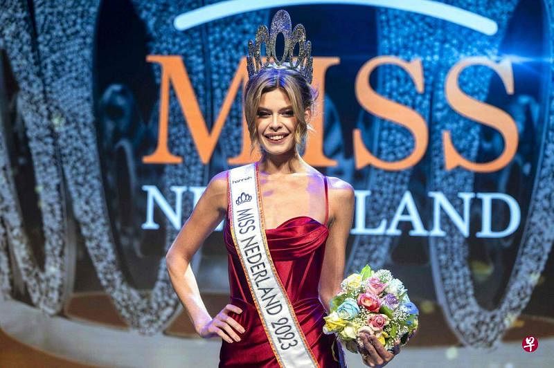 2023年度环球小姐比赛年底在萨尔瓦多举行。荷兰佳丽里基·科勒（Rikkie Kolle）于7月8日在勒斯登举行的选美比赛中加冕为冠军，她将代表荷兰到萨尔瓦多参加环球小姐比赛。（法新社）