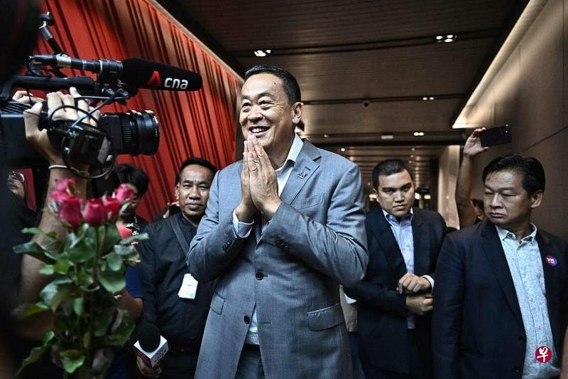 60岁的社德他是泰国第30任首相。（法新社）