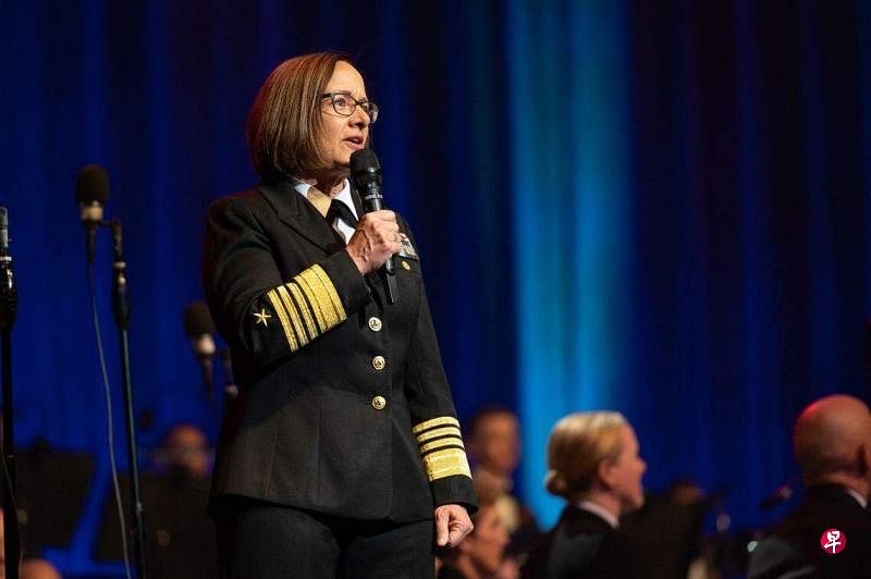美国海军司令弗朗凯蒂说，她对中美军方改善沟通感到振奋。（法新社）