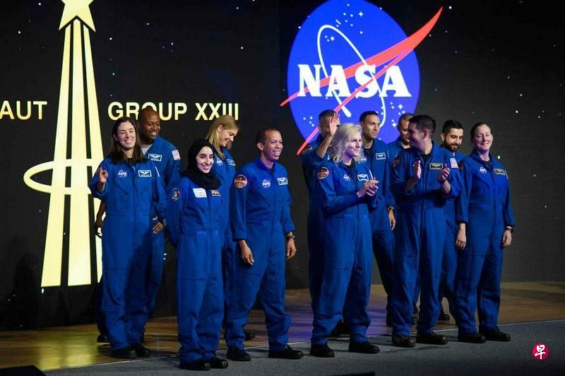美国宇航局3月5日为2021年入选的10名宇航员候选人举行毕业典礼。（法新社）