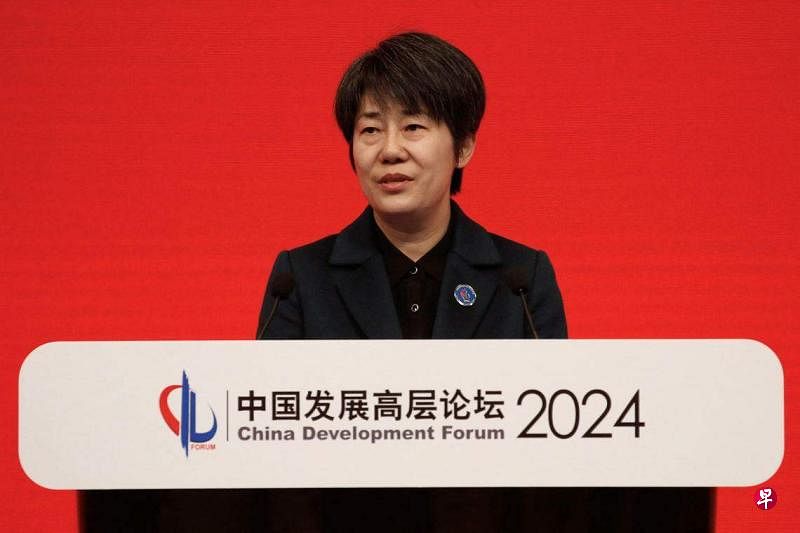中国商务部副部长郭婷婷3月25日在北京举行的中国发展高层论坛（CDF）上发言时，承诺让外企更安心放心投资中国。（路透社）