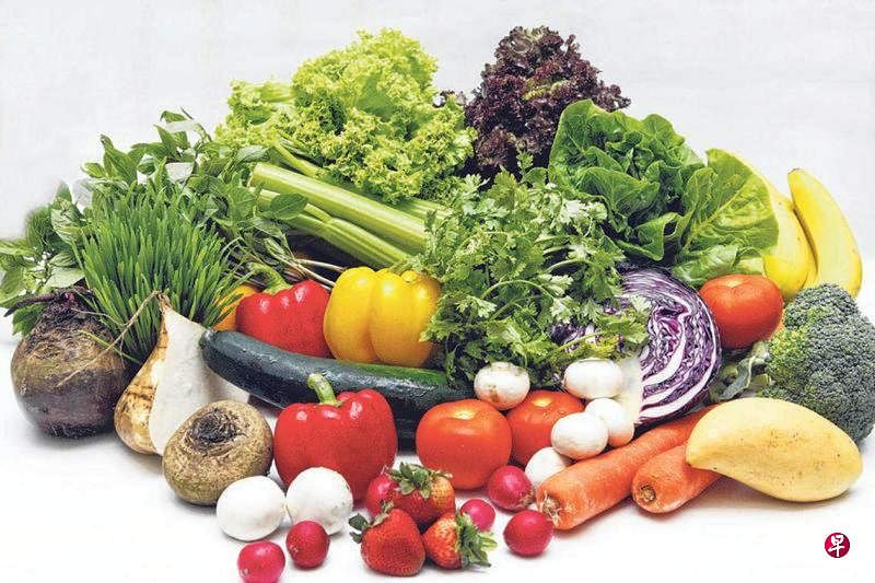 多吃蔬菜、水果对心脏健康有益。（档案照）